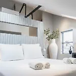 Fresh, Modern Near Hotspots شقة *