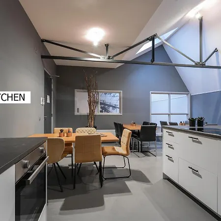 Apartment Fresh, Modern Near Hotspots *