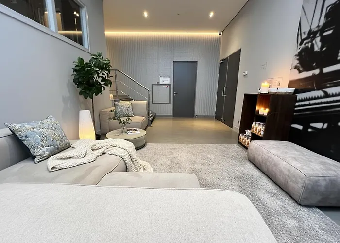 Fresh Modern Suite, Close To Hotspots Oss