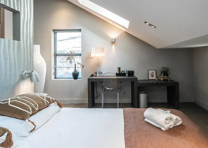 Fresh Modern Suite, Close To Hotspots * Oss